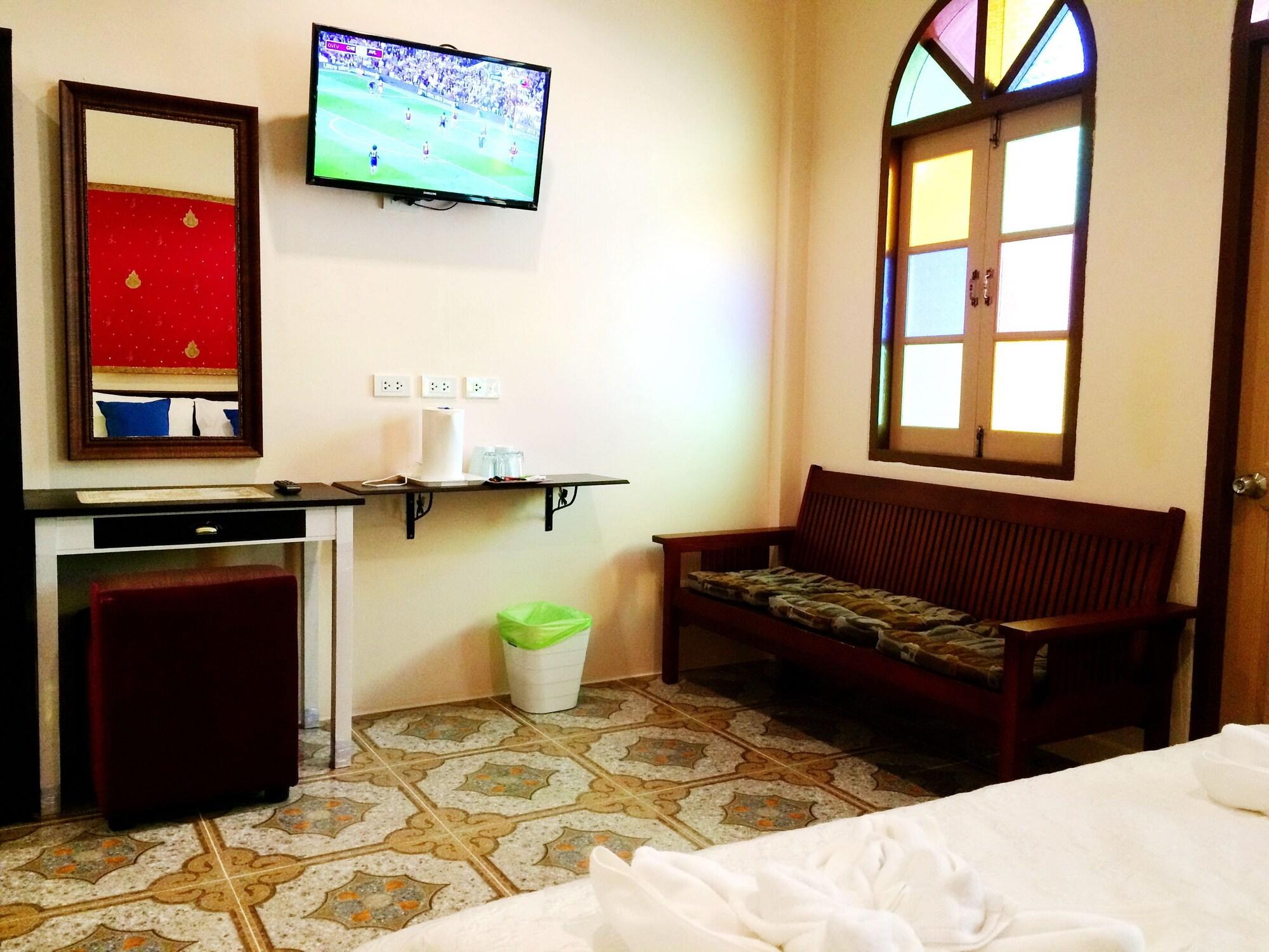 Goldsea Beach Patong Exterior foto