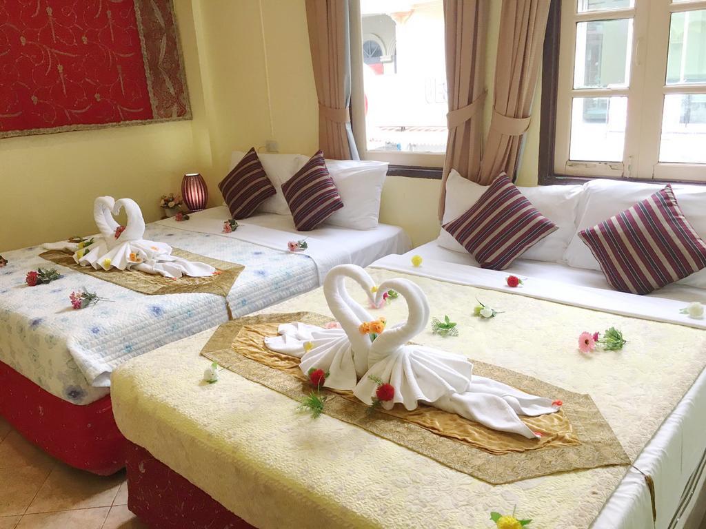 Goldsea Beach Patong Exterior foto
