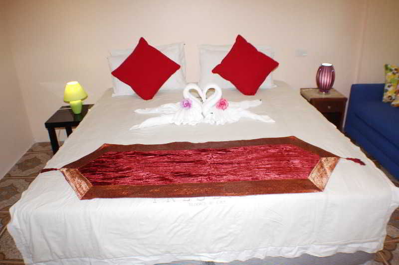 Goldsea Beach Patong Exterior foto