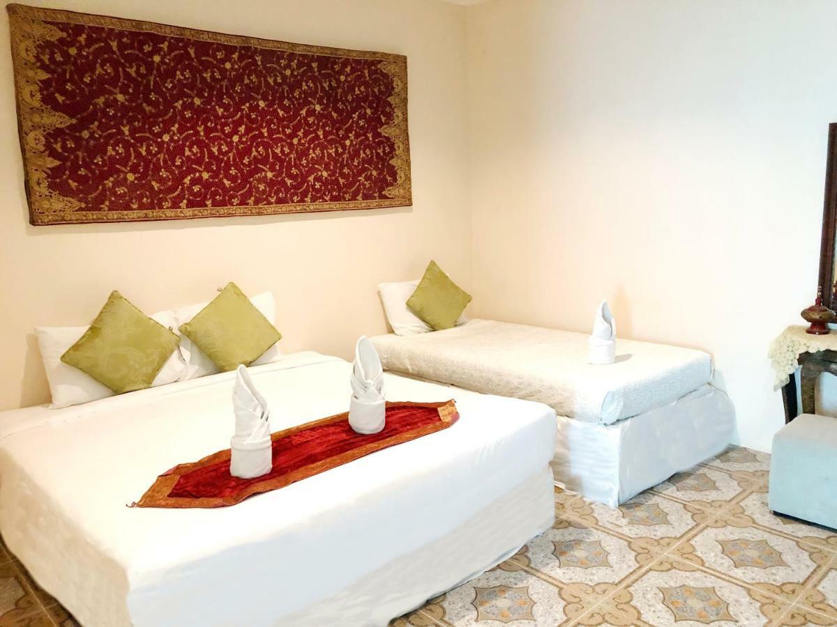 Goldsea Beach Patong Exterior foto