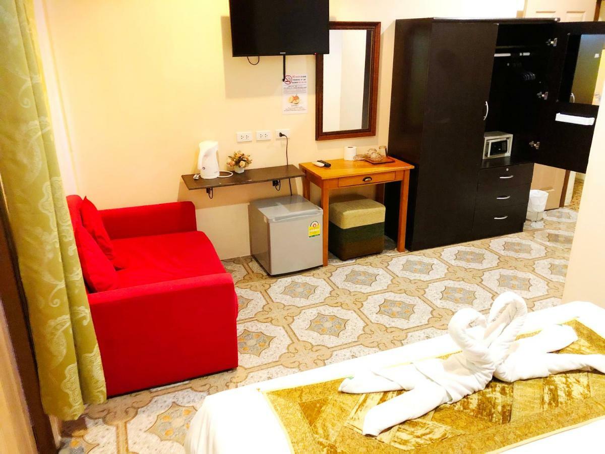 Goldsea Beach Patong Exterior foto